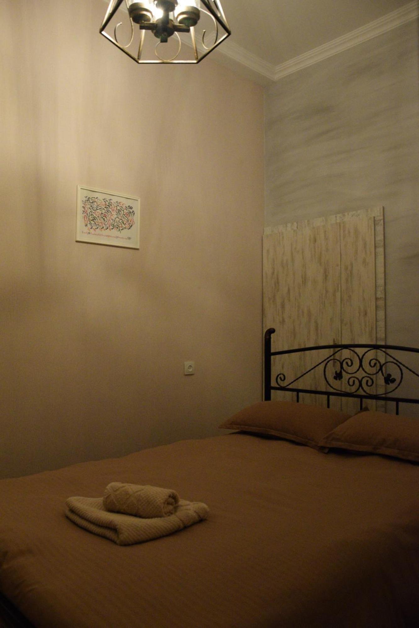 Ferienwohnung Librarians' Flat Tbilisi Exterior foto